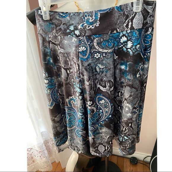 Jessica Paisley Design A Line Skirt Sz S - Picture 2 of 9
